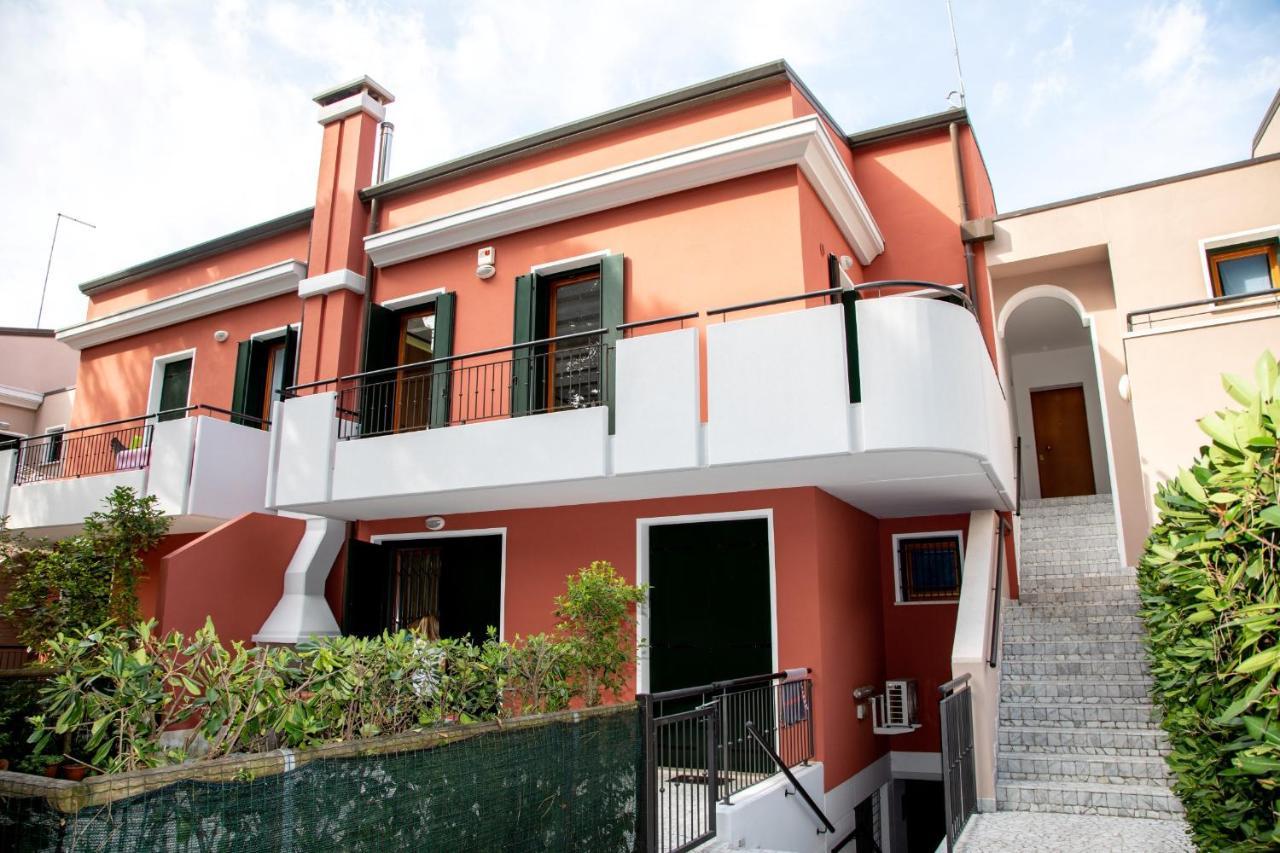 House Smeraldo By Holiday World Lido di Jesolo Exterior photo